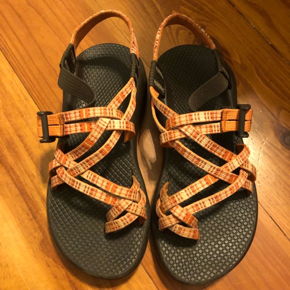 Chaco Shoes - Chacos Women’s Size 6. Worn once.